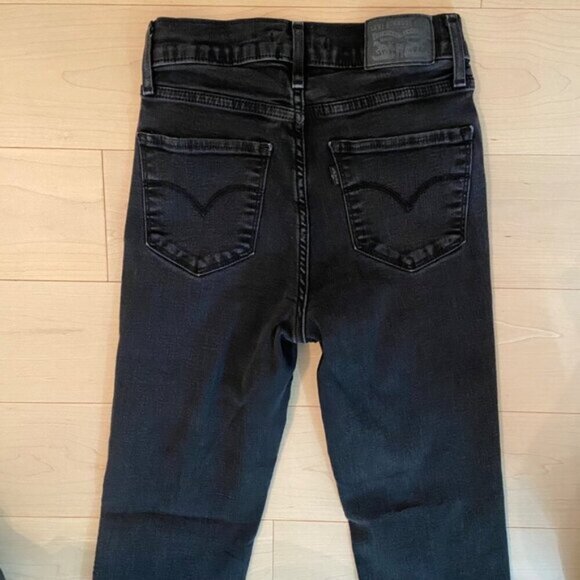 Levis 724 High Rise Straight Jeans Size 25 Black flattering stretch Denim Womens - Picture 4 of 11